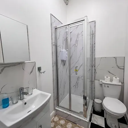 Lovely Studio Apartments On Finchley Road Лондон Экстерьер фото