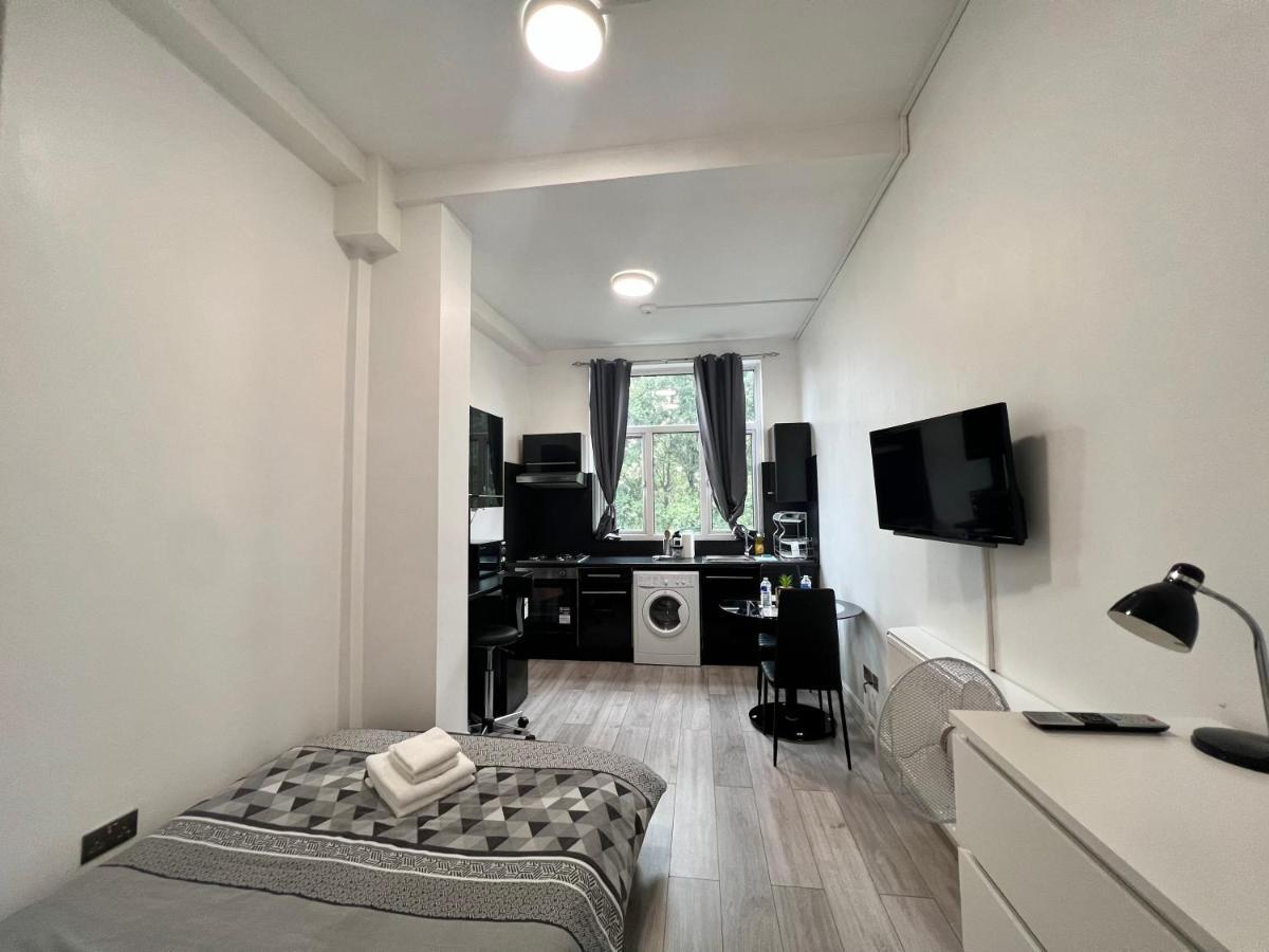 Lovely On Finchley Road Апартаменты *